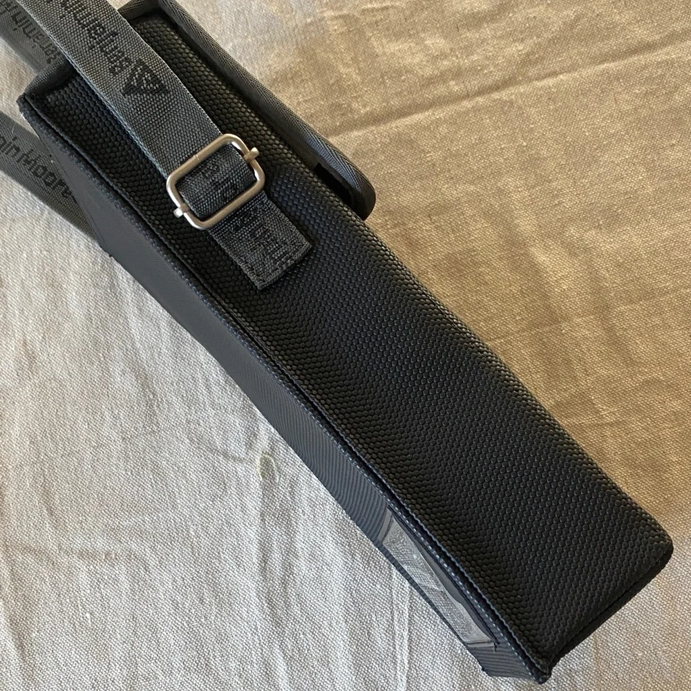 Benjamin Moore Paint Sample Carrying Case – Excellent Condition